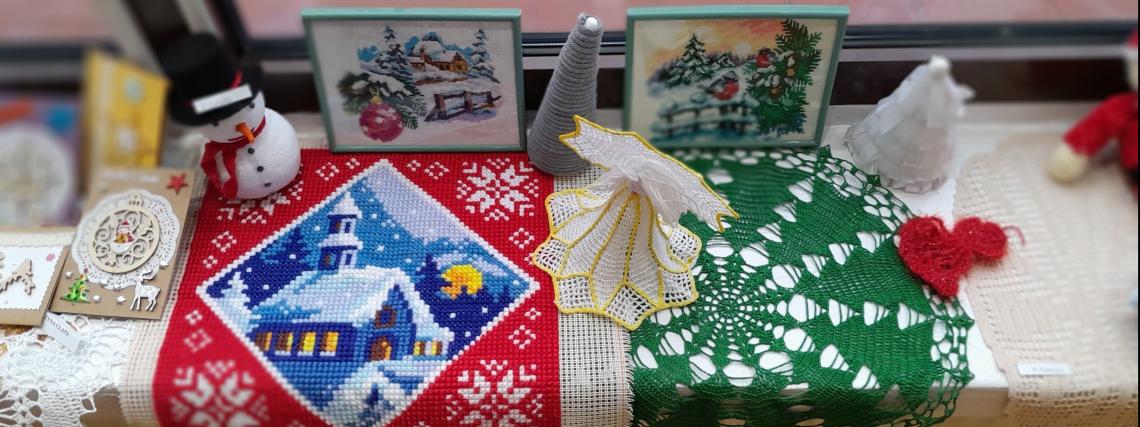 Rękodzieła - świąteczna wystawa